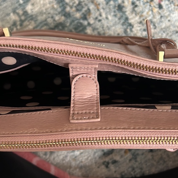 Kate Spade Tote with Laptop/Tablet Sleeve Patent Leather Perfect for Spring! - Picture 7 of 11